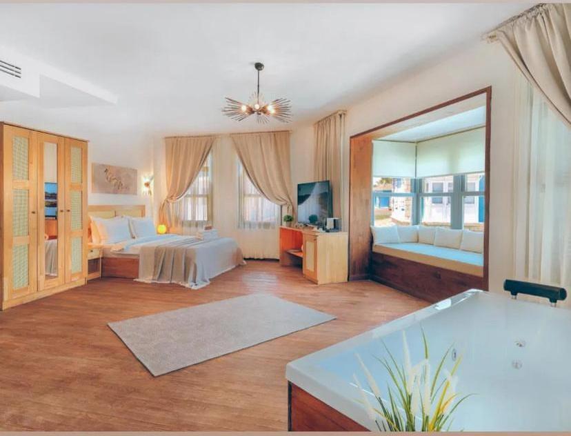 Triangulo Hotel Алакати Екстериор снимка